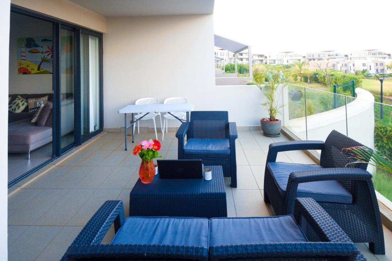 Apartment With 3 Bedrooms In Roches Noires, With Wonderful Sea View, Shared Pool, Terrace Rivière du Rempart Екстериор снимка